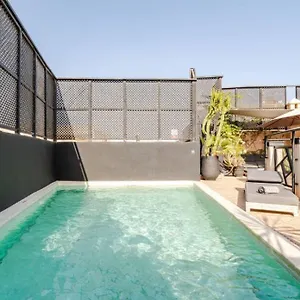  Affittacamere Basidi Piscine Chauffee Sur Le Toit De La Medina